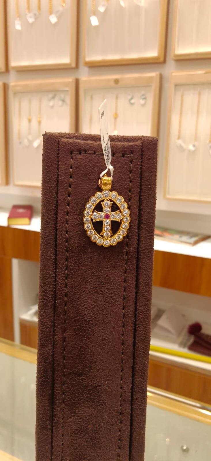 Cross Dollar